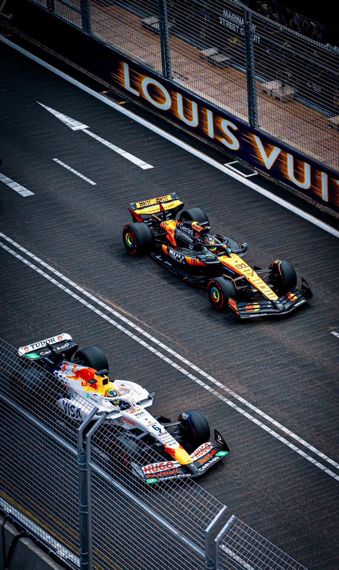 法拉利F2004这抹红色，是多少人的赛道初恋！舒马赫驾驭它时的每一个过弯，都是教