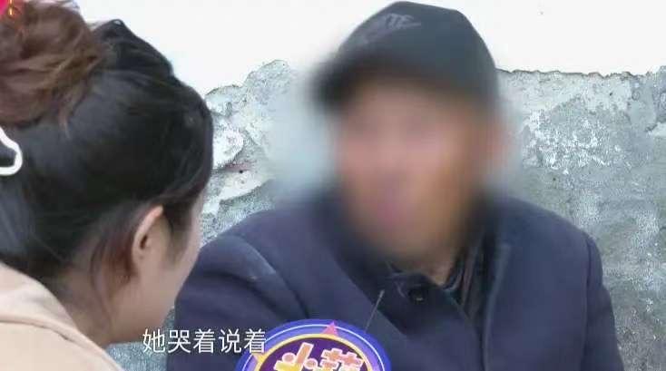 “解释不清了！”河南周口，一8旬老人50000元养老钱，被女儿连哭带闹借走，却有