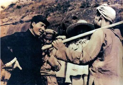 到底什么才是中国特色？很多人恐怕都想错了！几千年来那条私有化的老路根本算不上特色