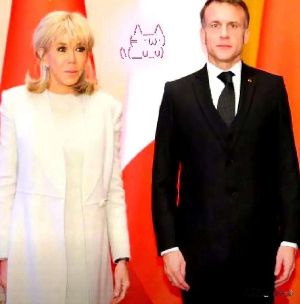 马克龙估计都气笑了。辛辛苦苦跑来中国谈几百亿的大生意，结果全世界的镜头，都对着