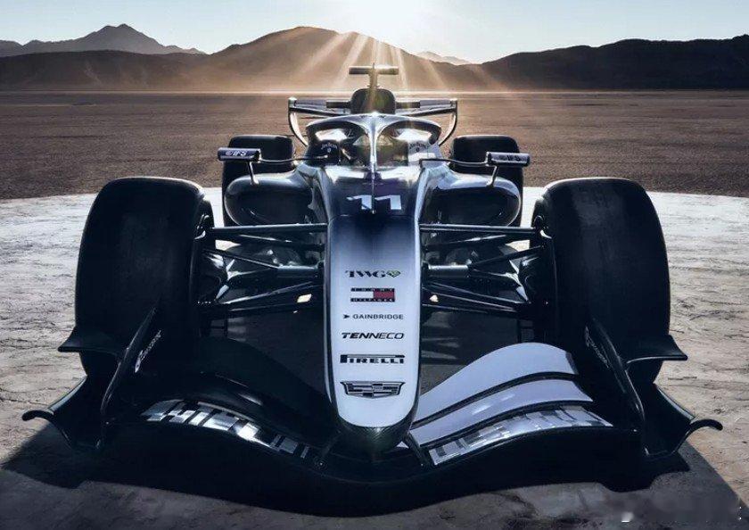 凯迪拉克f1凯迪拉克F1车队公布新赛季赛车涂装，该车采用双面涂装。北京时间2月