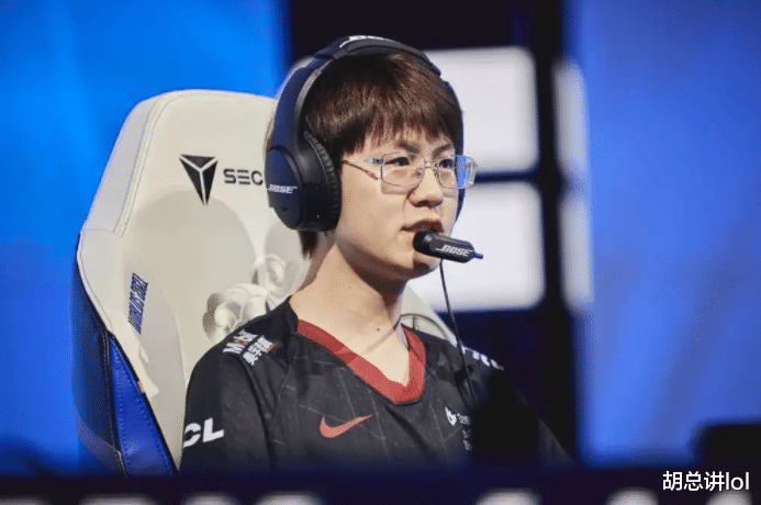 LOL: Doinb直播曝光聊天记录, Bin加入TES战队, 新阵容堪称顶级