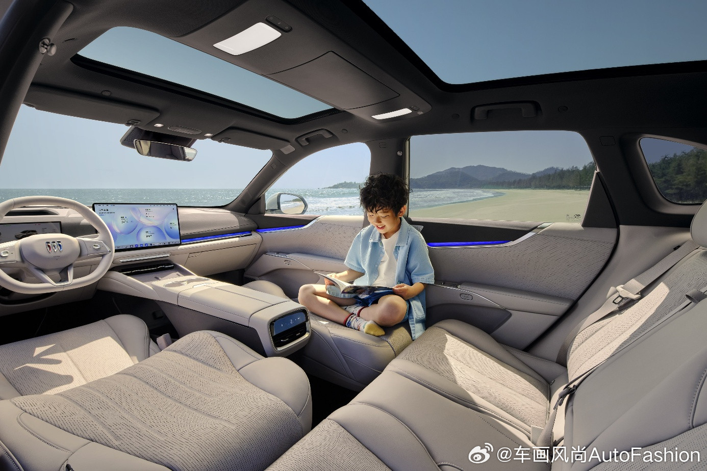 【别克至境E7首发超满配儿童呵护座舱全维守护成长旅程】3月24日，别克高端新能