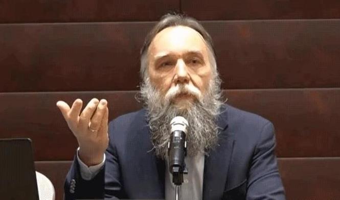 北极火药桶即将引爆？俄罗斯国师杜金惊世预言：下一场世界大战在这里打响！