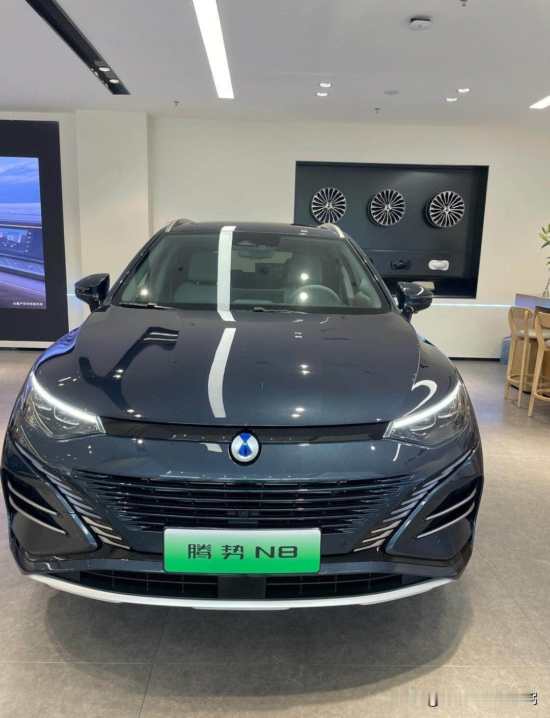 这就是赤裸裸的现实!电车:一年电费1000元油车:一年油费10000元电车