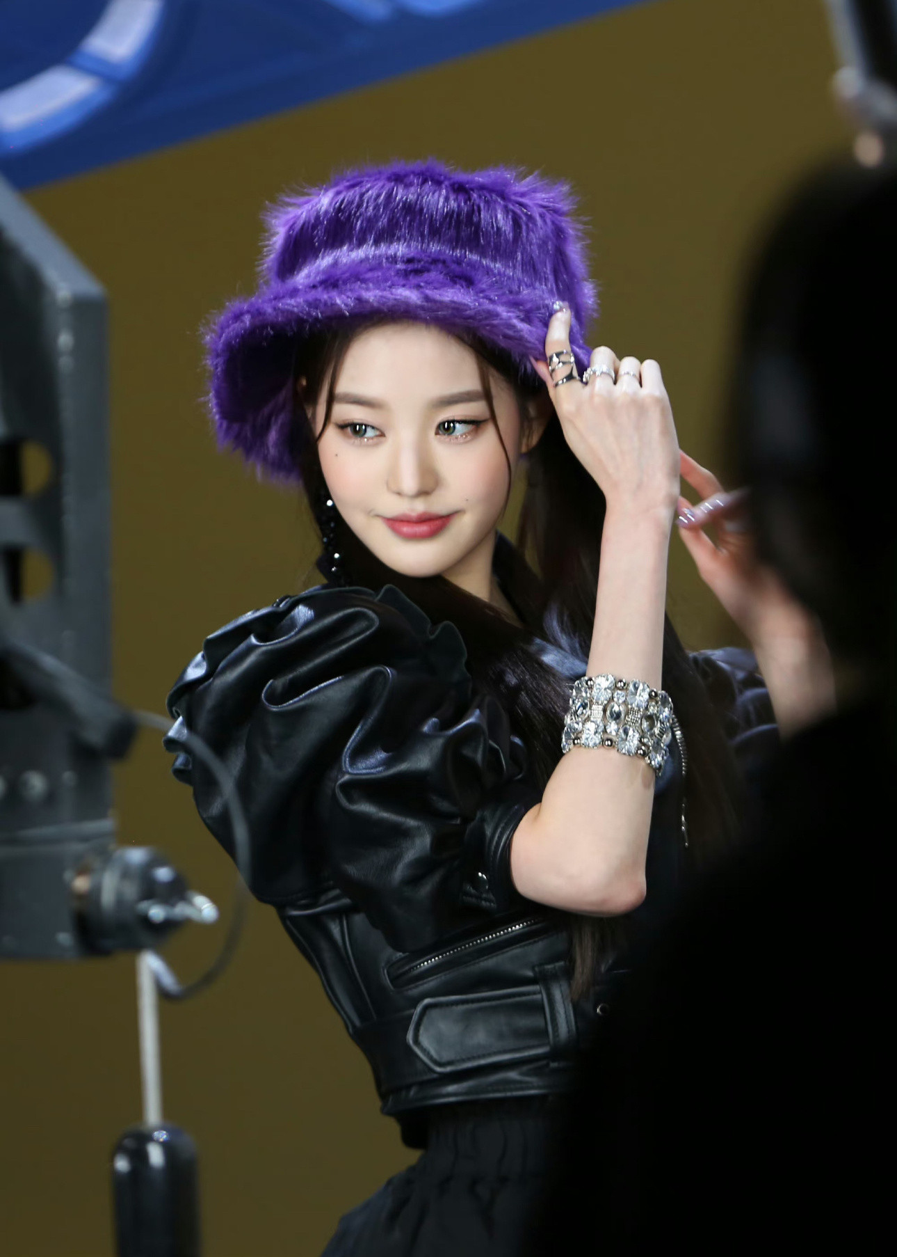 张元英赞美与恨意并存的17岁​​​