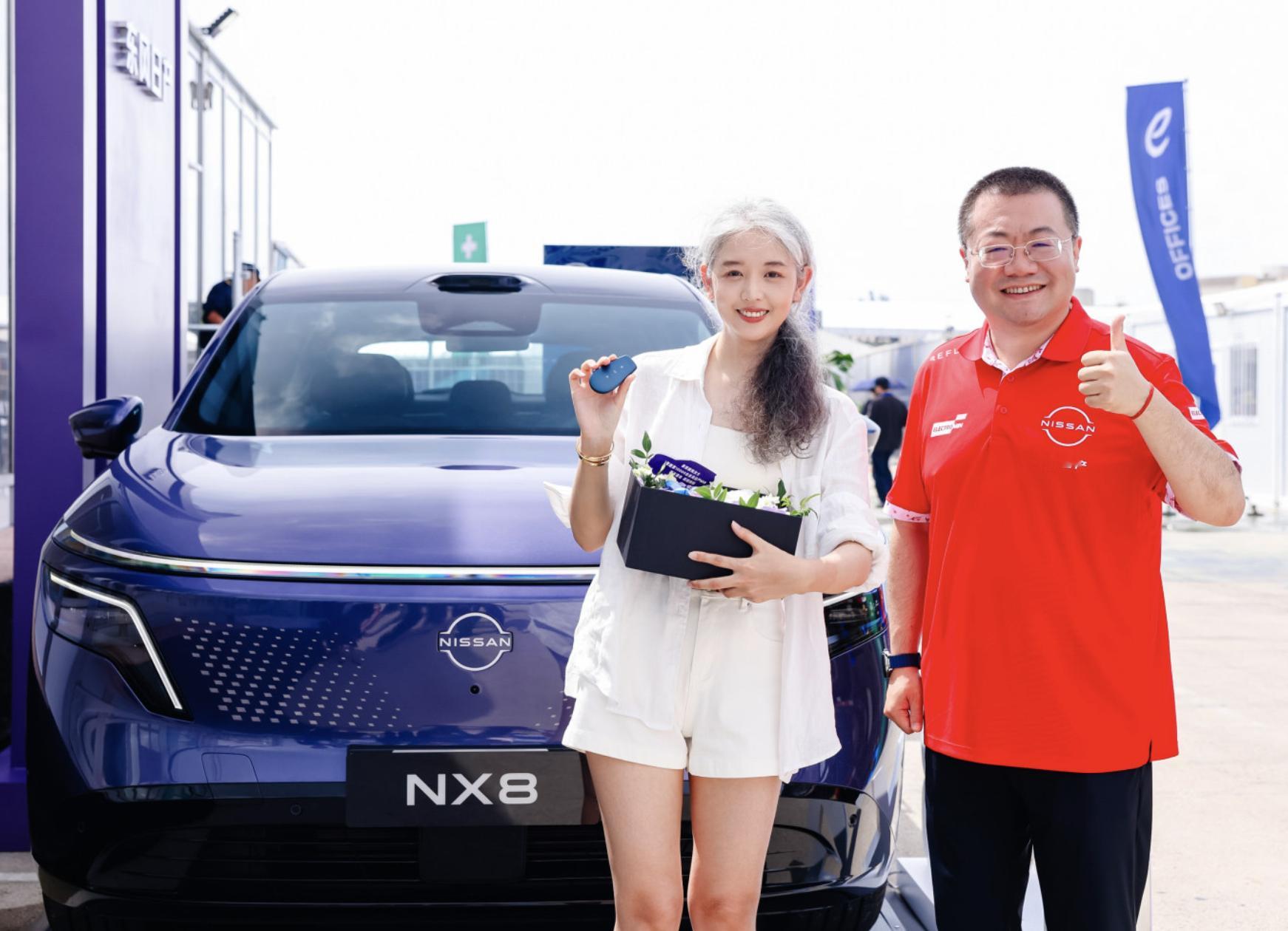 Momenta女神喜提第一万台NX8FE赛事近日火爆全网，这是FE电动方程式锦