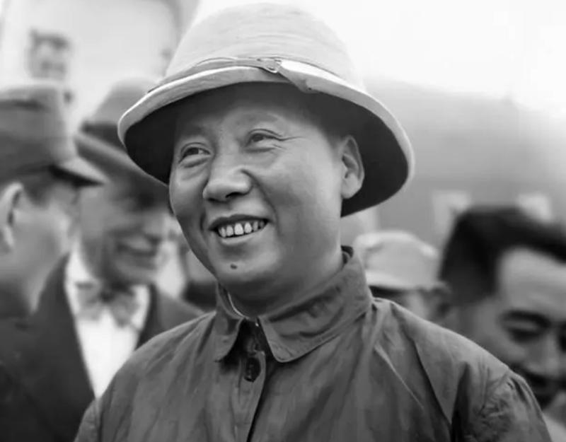 《毛主席100问》第26个问题：毛主席为什么要进行延安整风？毛主席进行延安整风