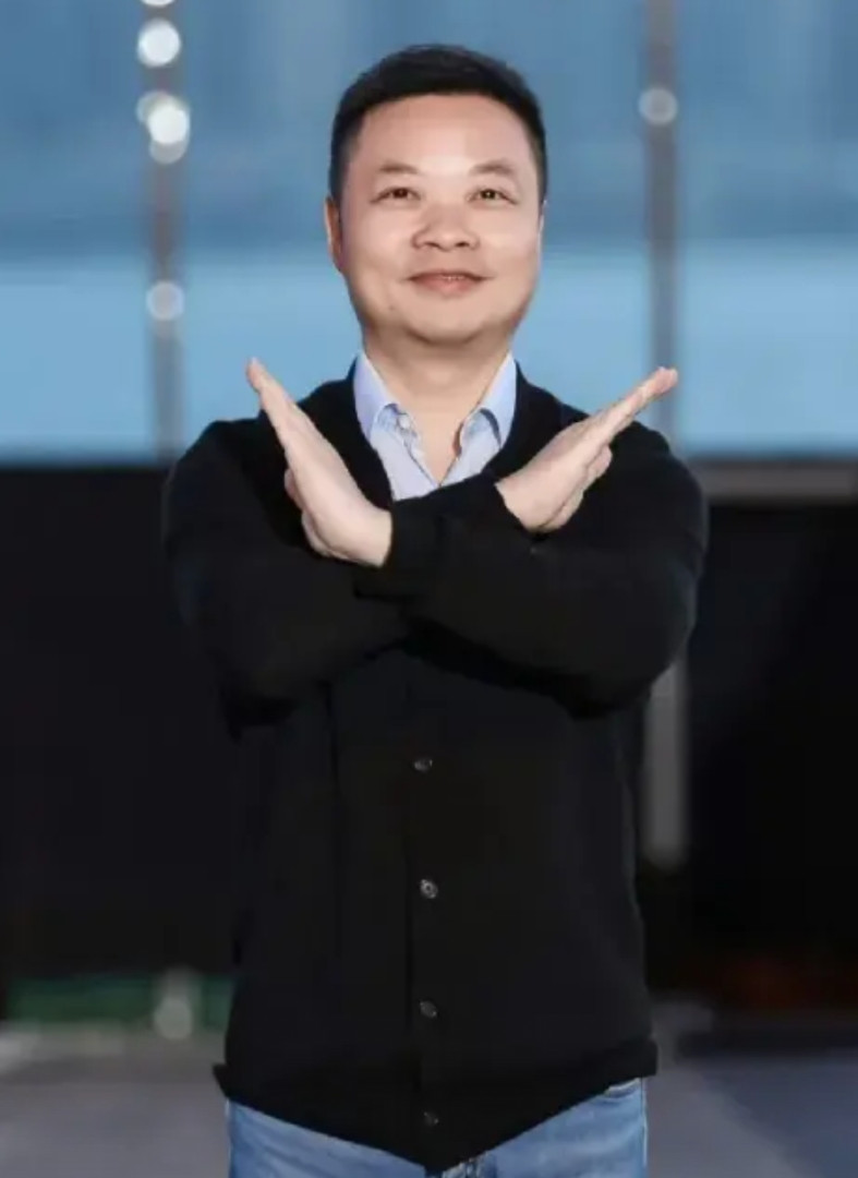 何小鹏和李斌发声了！何小鹏：抄袭别人、跟风挖人、短期行为，对社会和产业都没有价值