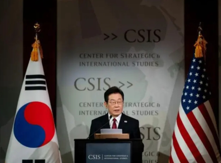 李在明首次承认已调整对华路线，将站队美国，会逐渐脱离中国美国当地时间8月25