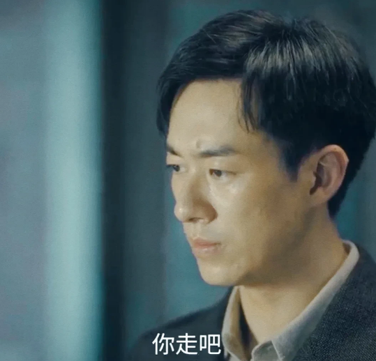 《潜渊》:军统上海站站长王牧天叛变，古承春牺牲，赵迪牺牲…谢峻安的行动，由于