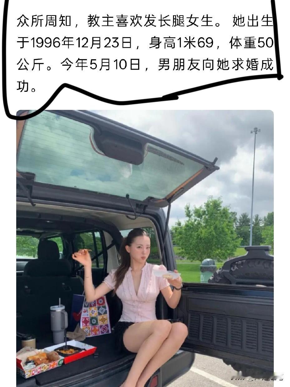 这样的女生怎么看都不会腻。