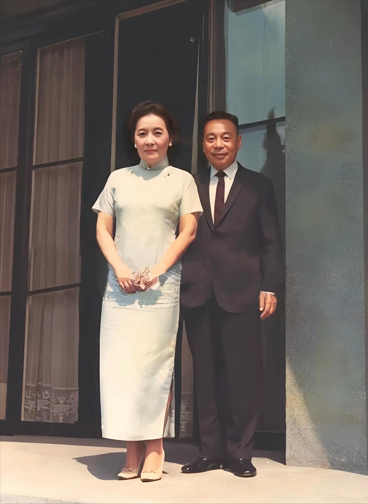 这才是宋美龄的真实长相，并非由演员扮演！不要被剧中的美貌欺骗，现在的电视剧太忽悠