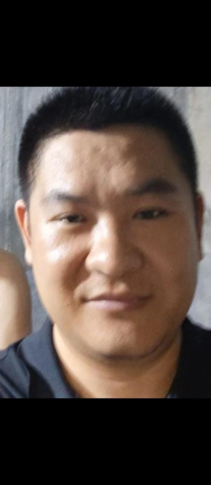 骗子祁湛到上海了，在和装修公司签合同的前一天晚上，你再忙，也请你查一下百度，看看