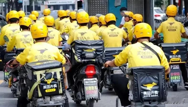 “在上海跑了五年外卖，一个月挣八九千，问交没交养老保险，小哥一脸茫然：不知道在哪