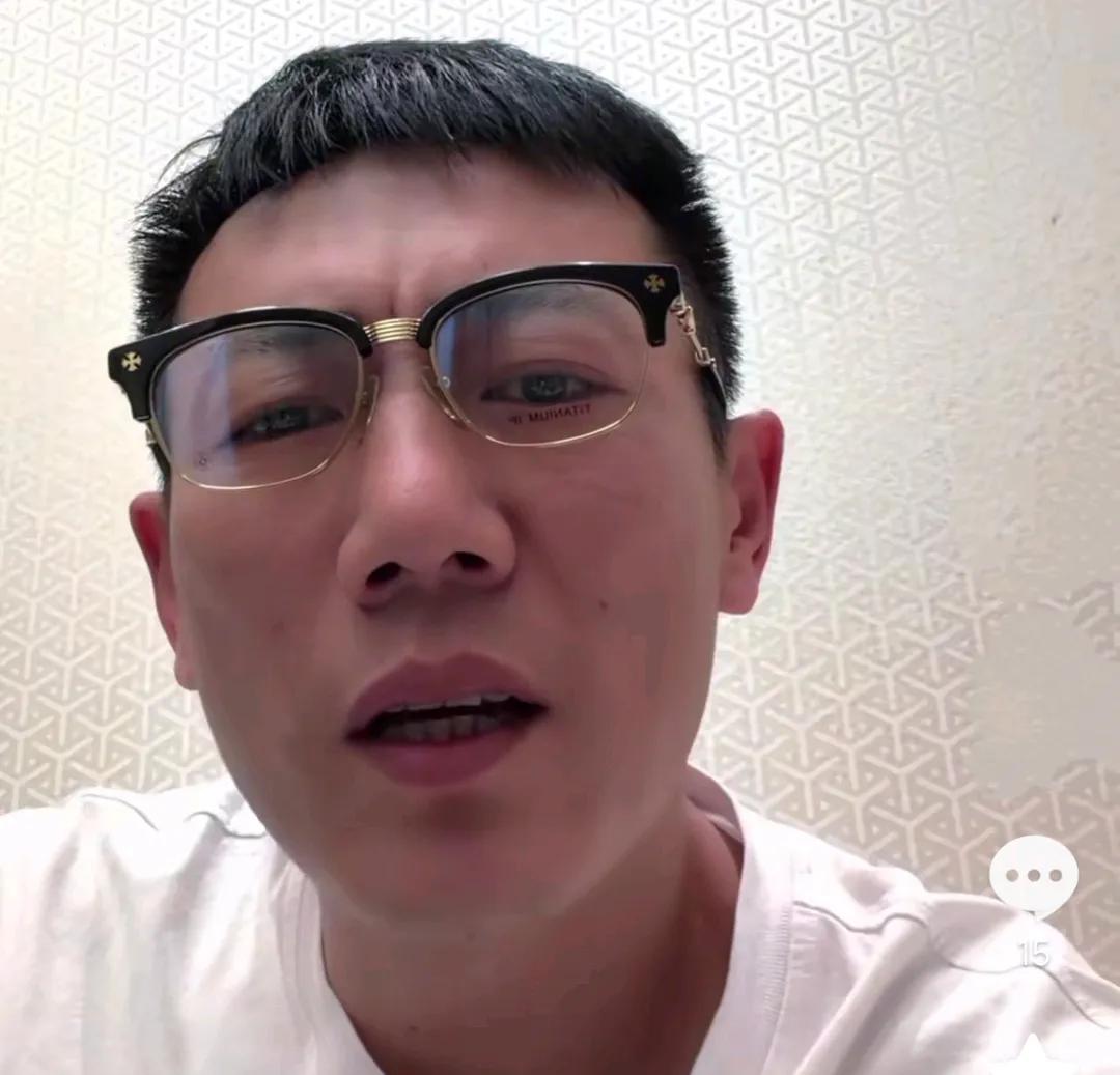 前国脚秦升透露，本赛季很多中超球队表现都很怪异。秦升在社交媒体表示，这个赛季中