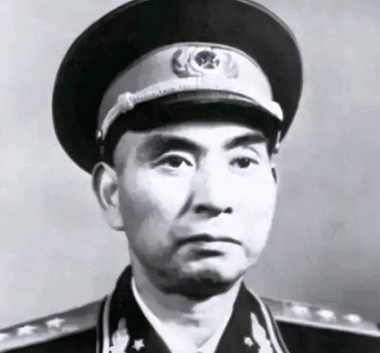 1972年，沈阳军区调来了一名副司令员，因为带个“副”字，军区个别干部根本不重视