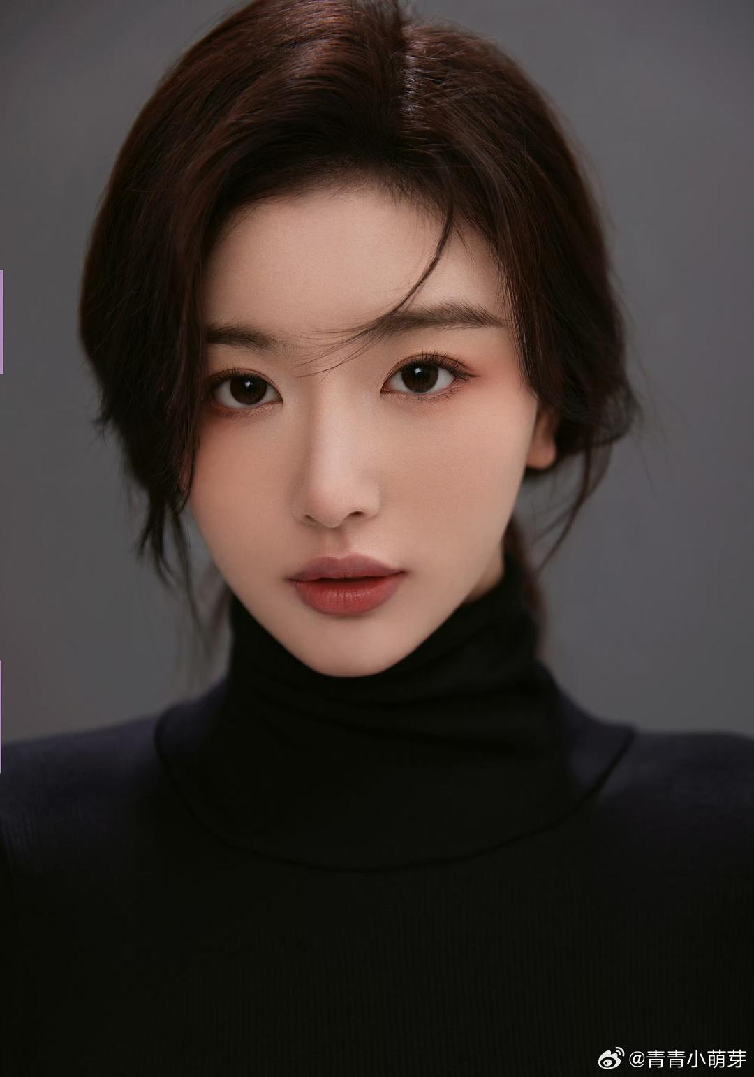 原来《逐玉》大火是有原因的，剧中不少演员都是草根出身！张凌赫来自江苏无锡普通工薪