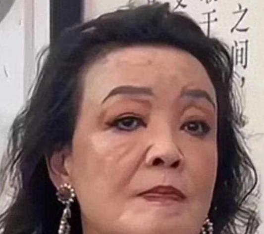 张兰的长相被网友吐槽，差点笑死在评论区了，没想到大家这么讨厌她。之前账号没被封
