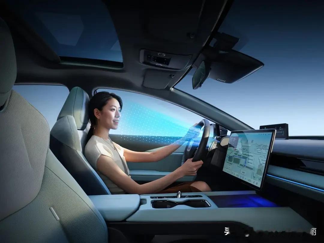 丰田品质B级纯电家轿9.38万丰田bZ3作为一款中型轿车，在空间表现上同样出色。