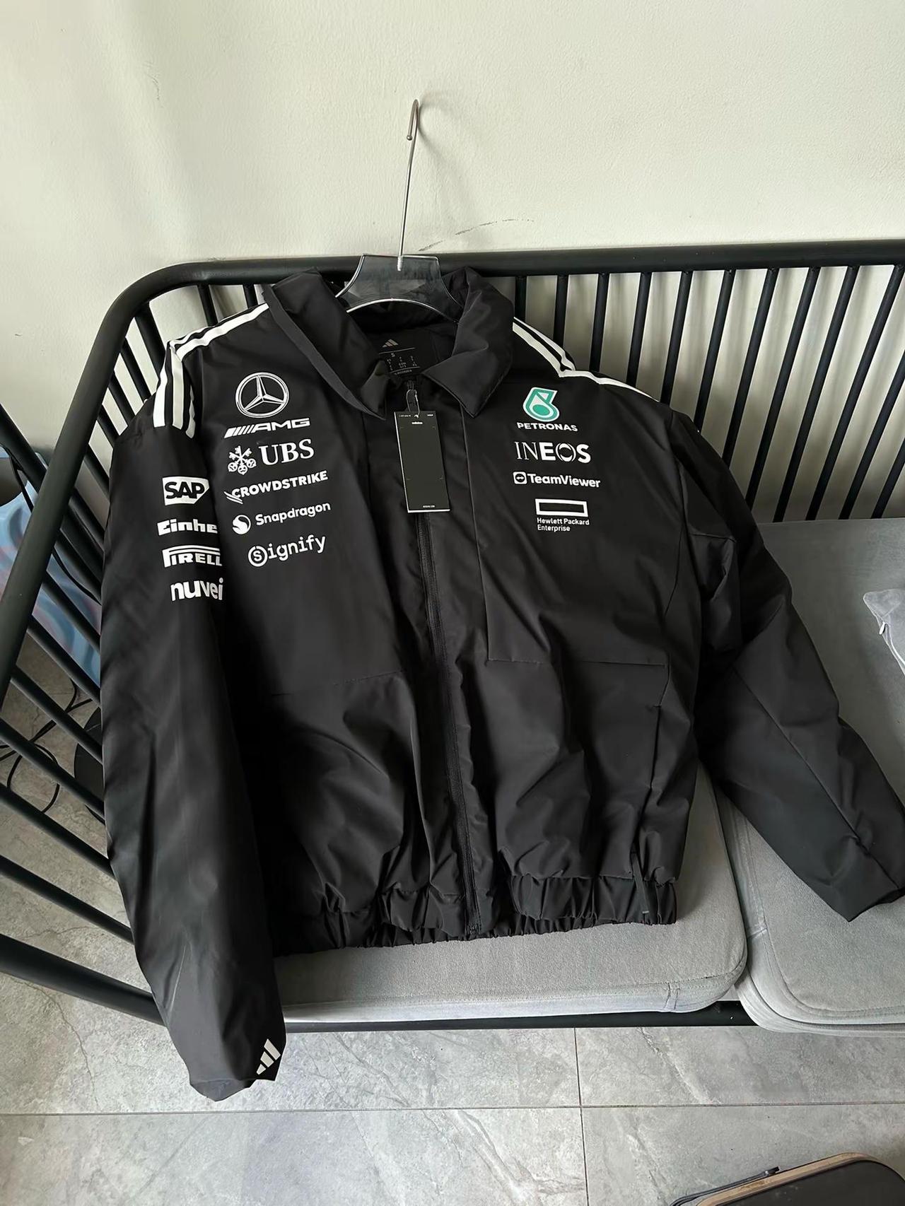 三倒霉蛋体验。f1奔驰赛车服外套