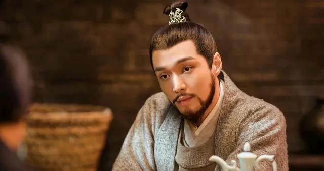 今日话题：朱祁镇真的是一无是处的昏君吗？？？网友甲：朱祁镇并不是昏君，是年轻