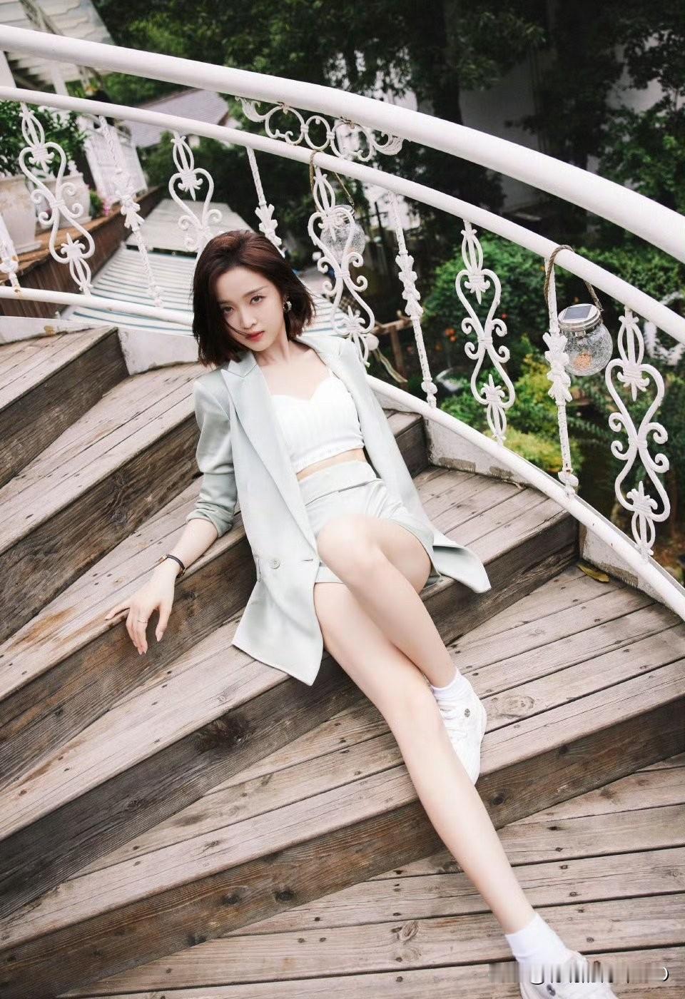 吴宣仪魅力美图