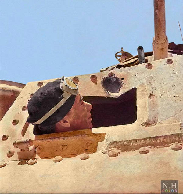 1942年利比亚战场：格兰特坦克驾驶员面对炮火的心有余悸