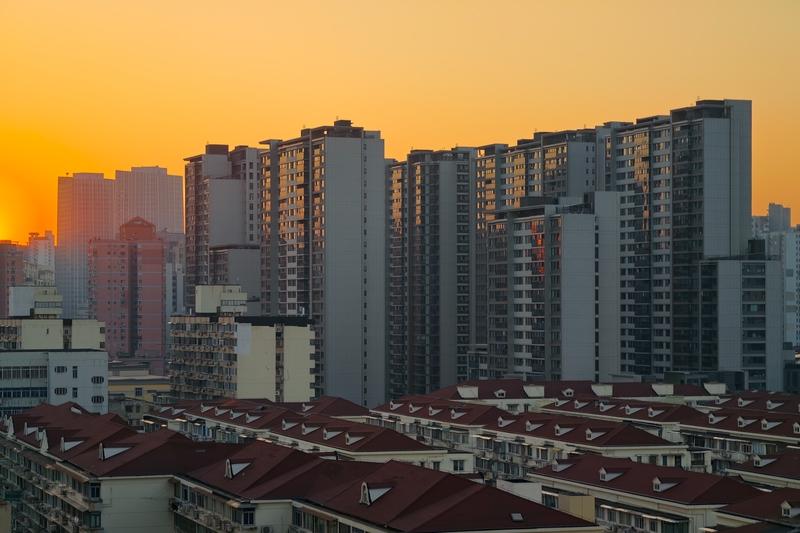 你觉得2026年楼市会“全面反弹”吗2026年楼市是否会“全面反弹”很难说。从