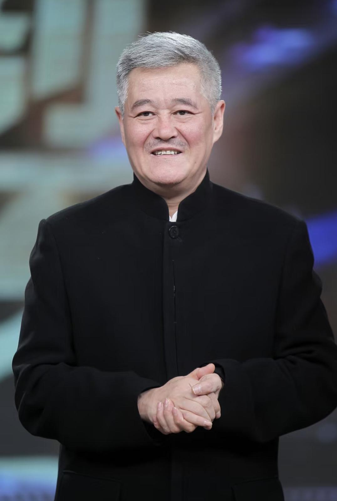 2013年，赵本山当着哈文的面：“既然如此，今年的春晚我不参加了”没想到这句话