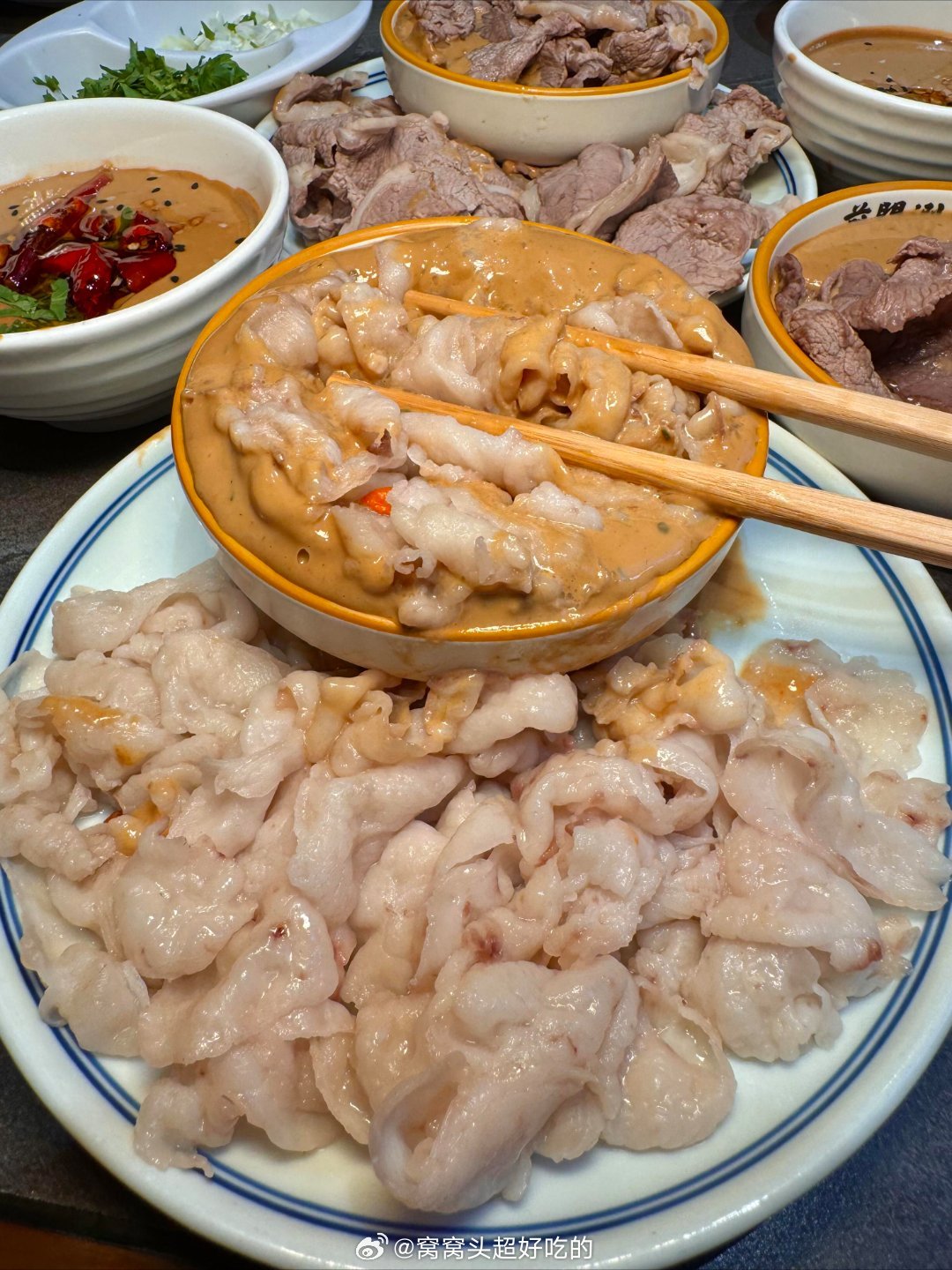 谁说山西菜登不了台面一场美食摄影大赛下来，原来山西菜才是“硬核”实力派！过油肉