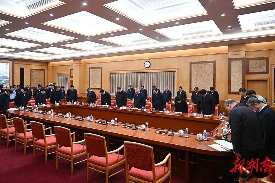 沈晓明主持调度会对浏阳华盛烟花厂爆炸事故后续处置工作再部署。湖南卫视综艺本周停播