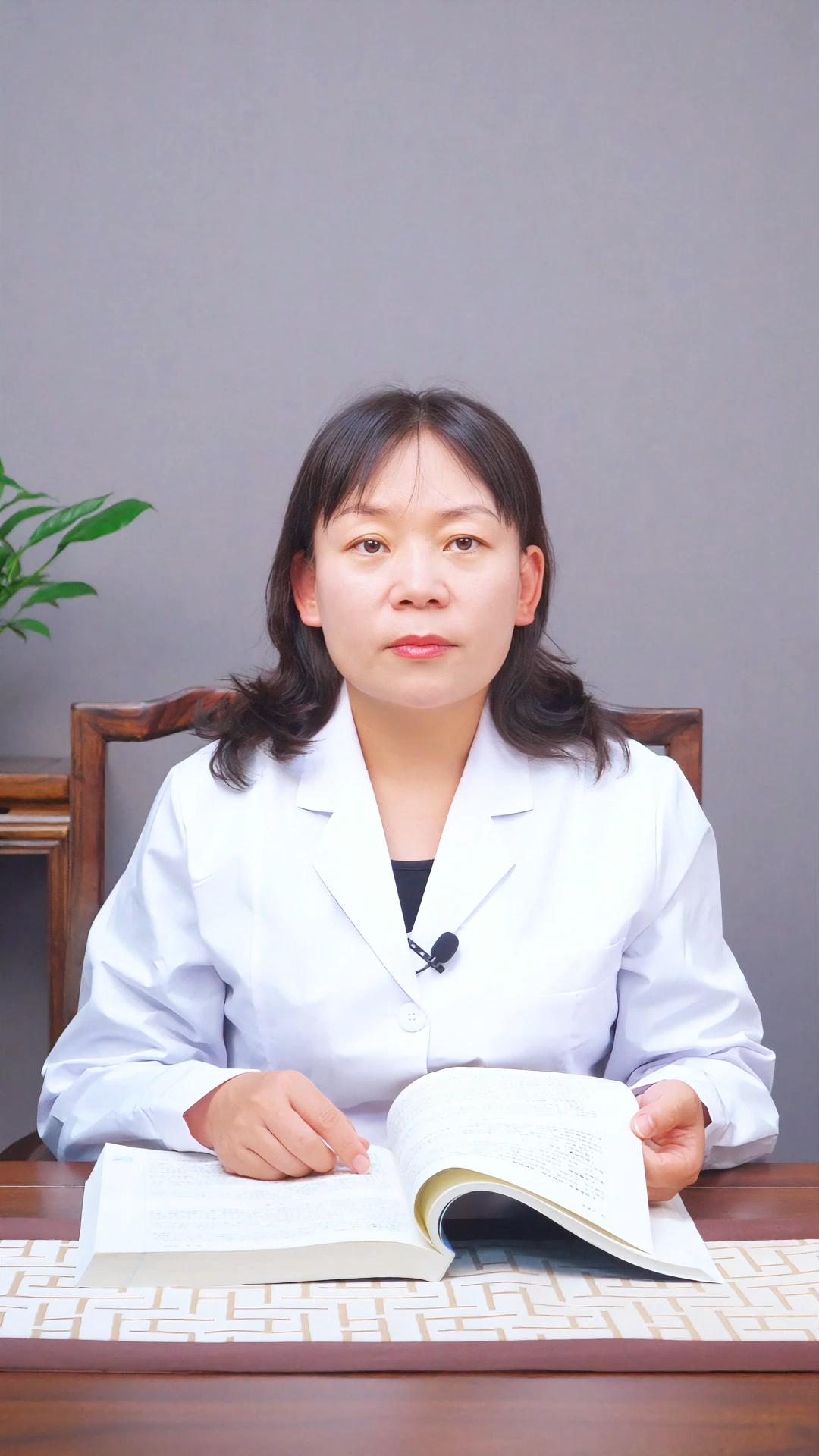 有痰咳不出，教你五个实用小妙招！1.拍背咳痰：在咳嗽的间隙，保持坐姿或侧卧