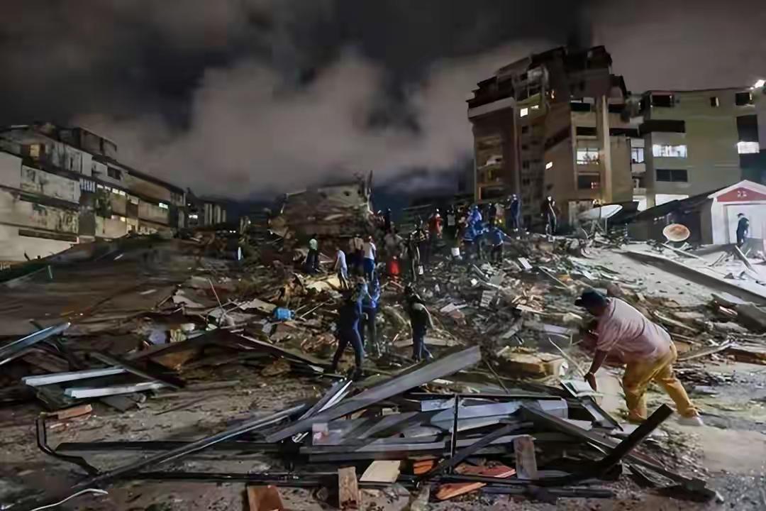 委内瑞拉进入紧急状态，身陷囹圄的马杜罗深夜发声当地时间6月24日傍晚