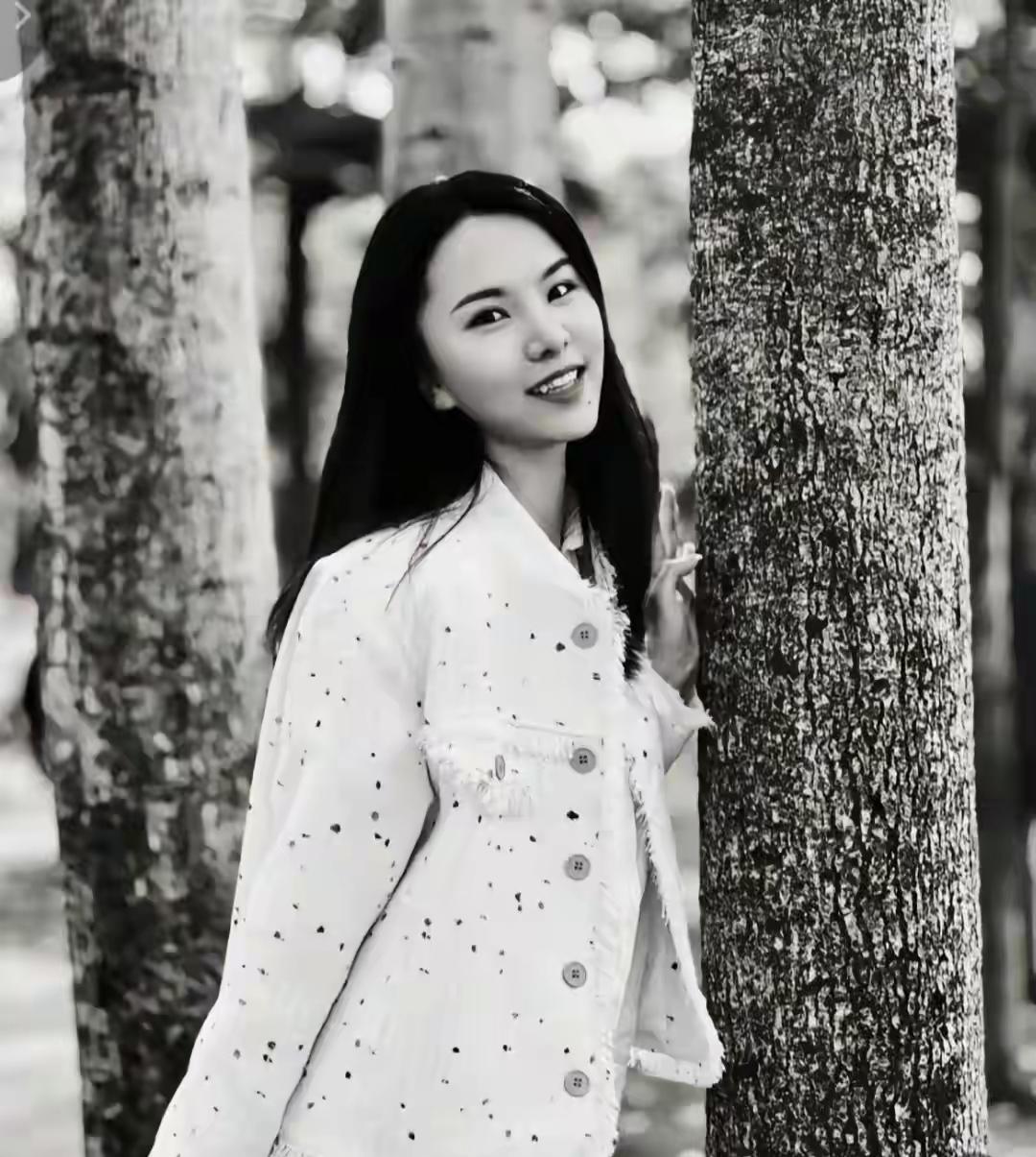 被朱某骗财骗色的30岁杨凯媛真的很漂亮，肤白貌美大长腿，家庭条件也不错，要不是遇