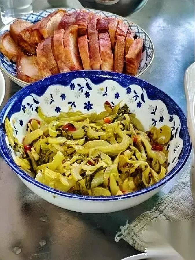 三兄弟住一起最烦的是买菜我之前掏了半年钱，最后发现自己是冤种。之前我