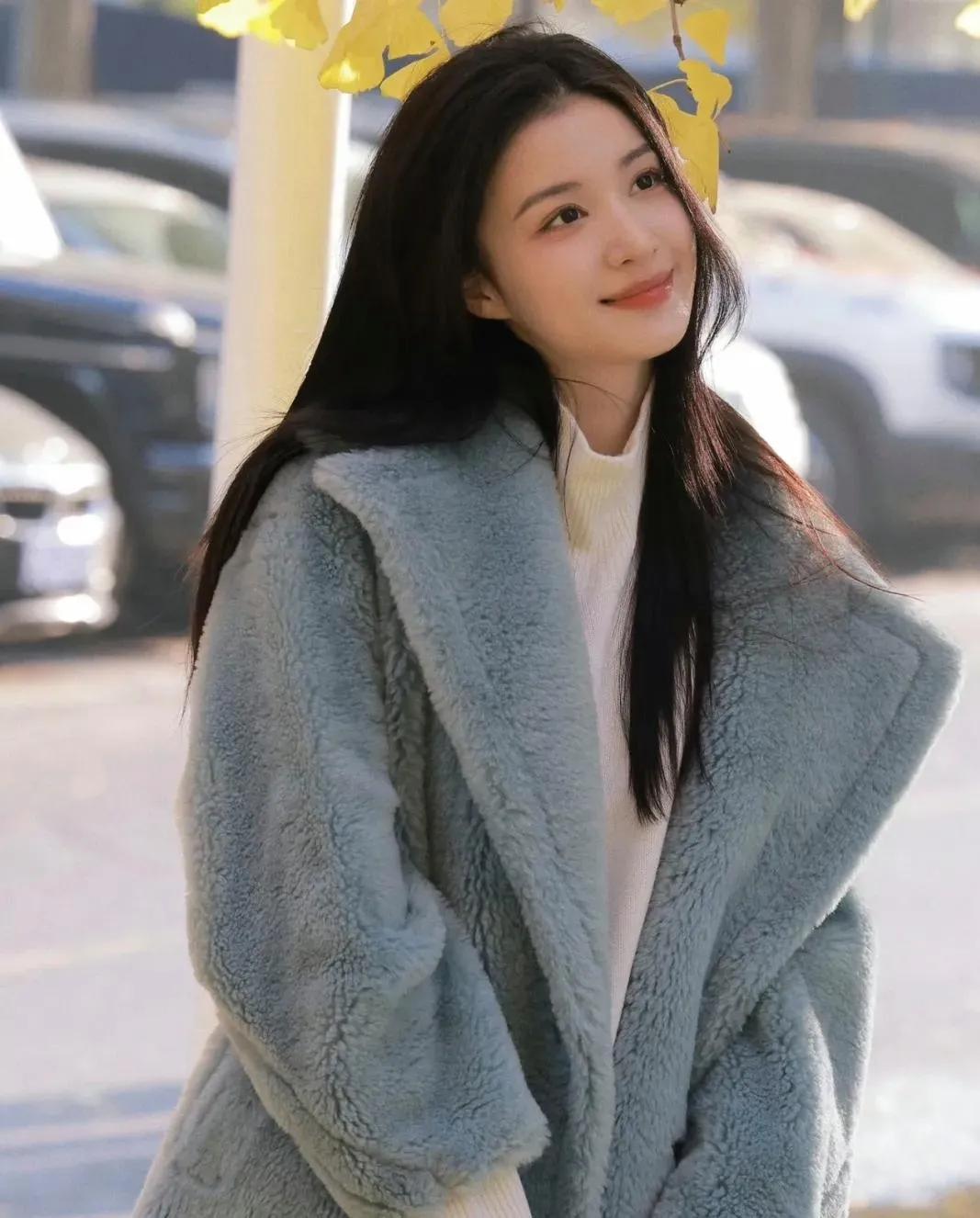 王楚然颜值气质双在线，真的越来越好看了！王楚然的一组造型太圈粉了！不管是清