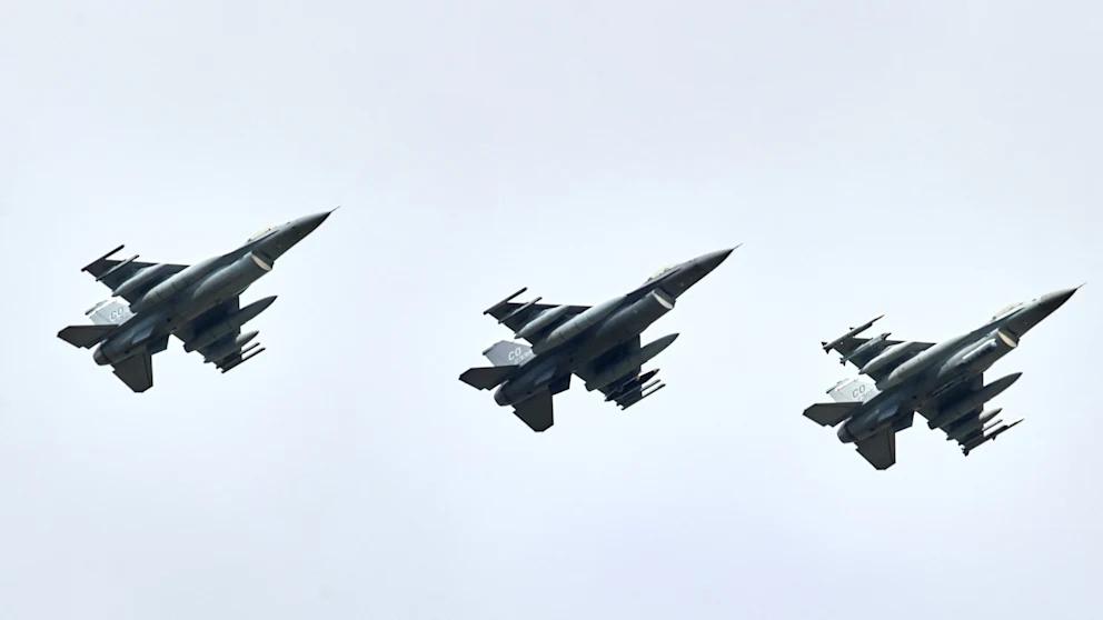 突发消息：泰国和柬埔寨之间的紧张局势在8日早上再次升级。泰国军方证实，边境地区遭