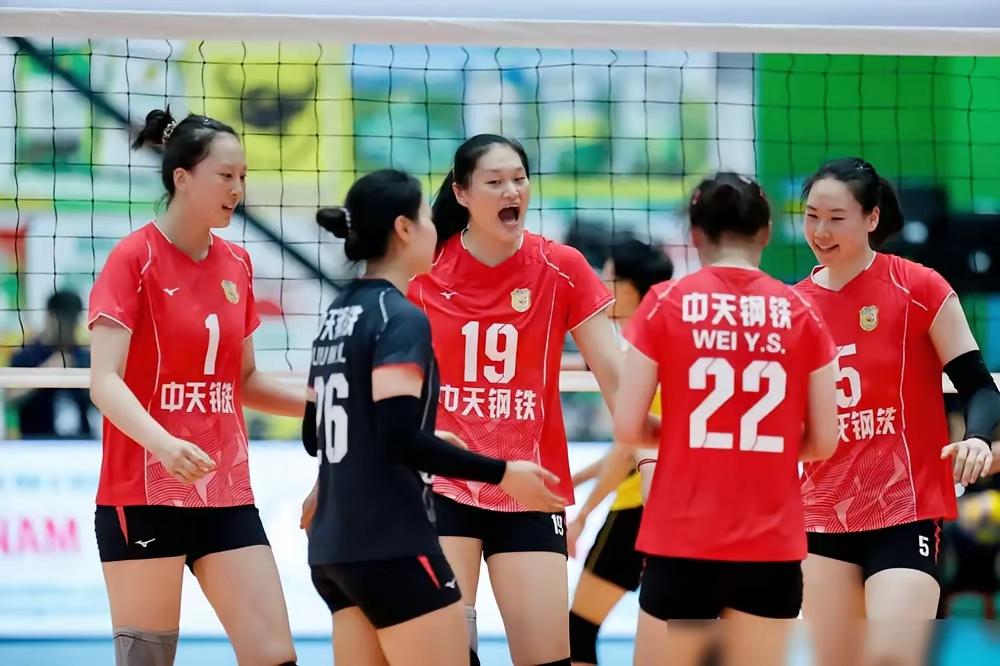 原计划明天江苏中天钢铁女排与塞尔维亚女排进行一场挑战赛，这场挑战赛对江苏女排年轻