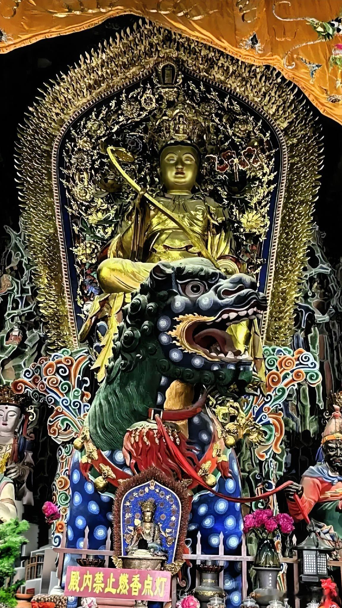 五台山殊像寺：一尊“荞面头”文殊，藏着多少人的心愿谁能想到，五台山殊像寺里