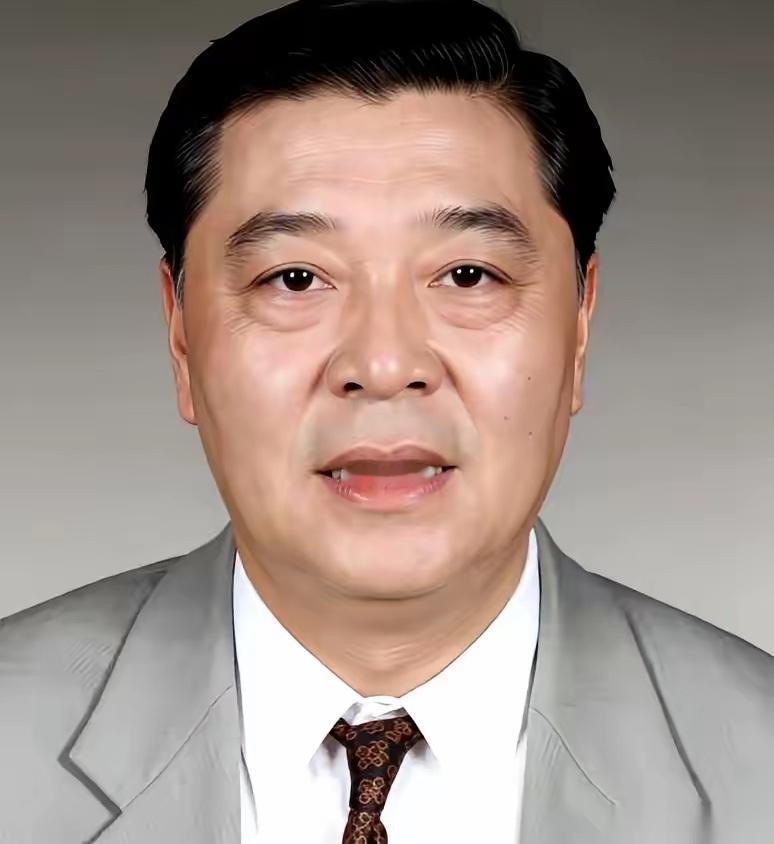 一个连饭都吃不饱的穷县“芝麻官”，突然接到中央一纸调令，直接连跨好几级，坐进了广