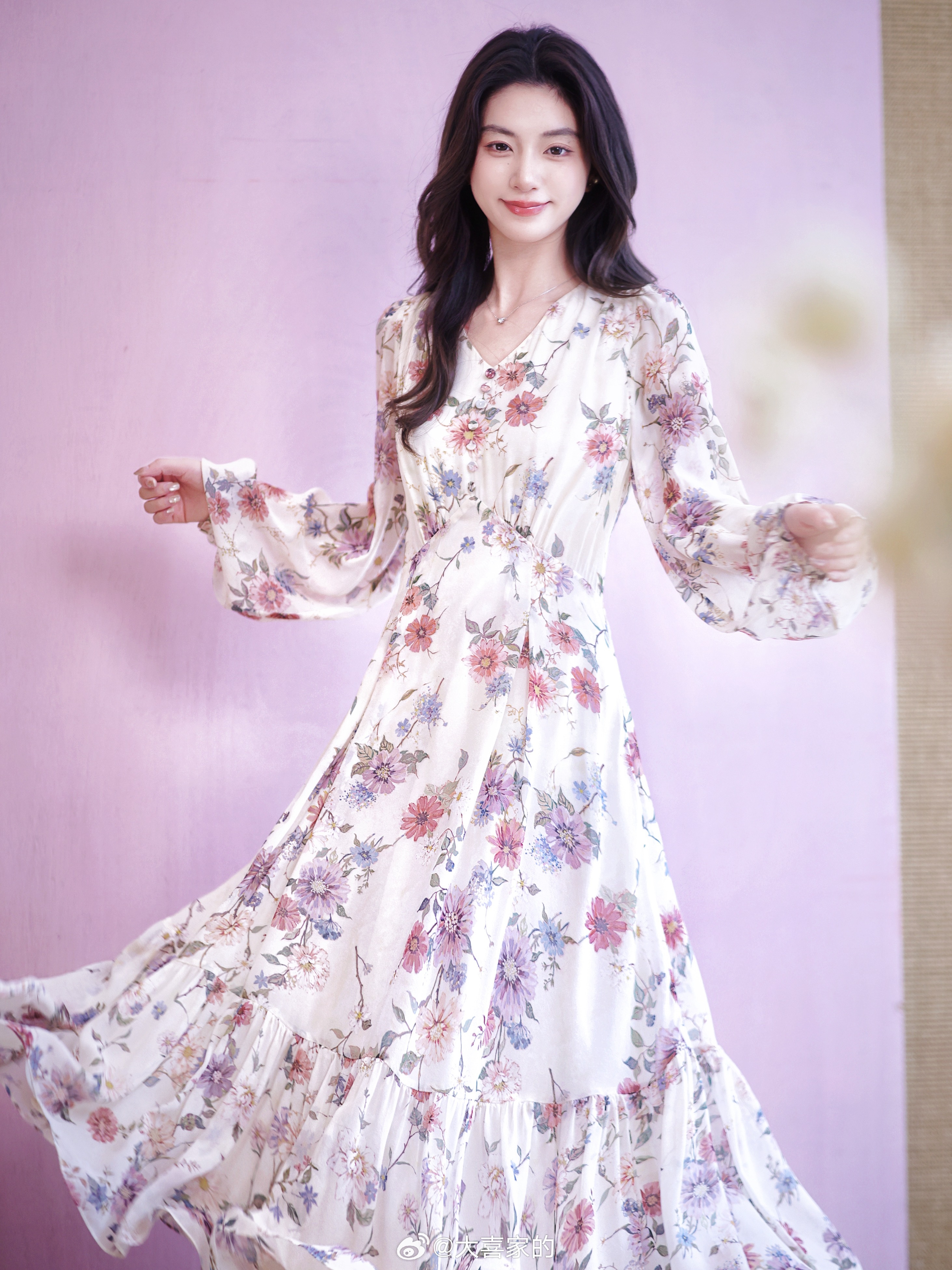 春天就是穿漂亮花裙子的时候！100真丝乔琪轻盈浪漫实物本粒替宝子们先看过了印