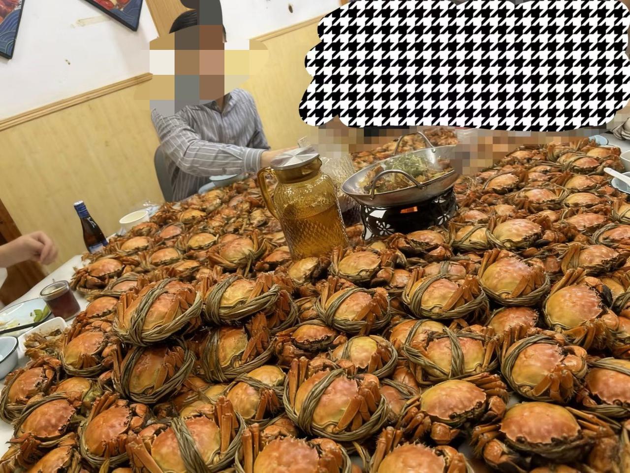 一次性吃这么多螃蟹要花多少钱