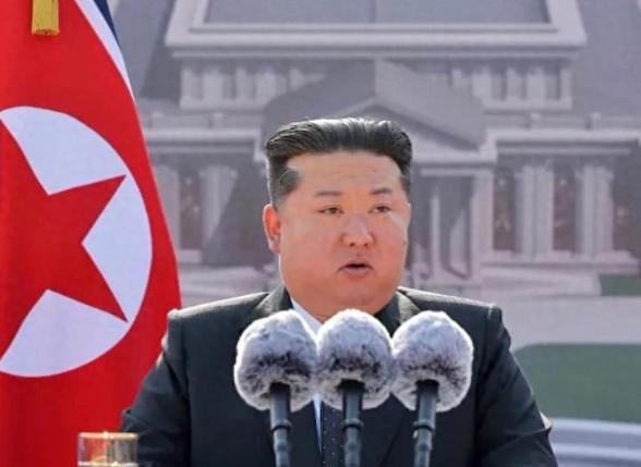 两天前日本共同社爆出的一个大瓜,俩月前朝鲜派了个高级别代表团去蒙古访问,结果队伍