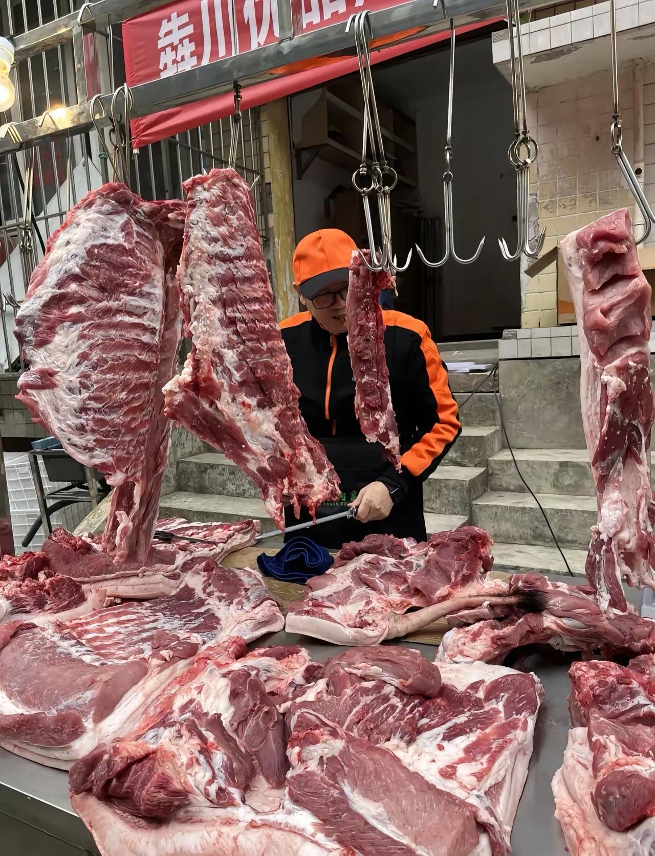 临近中秋，涨价最猛的，就是下面这六样东西：1.鸡蛋涨得最邪乎，我前阵子还三块
