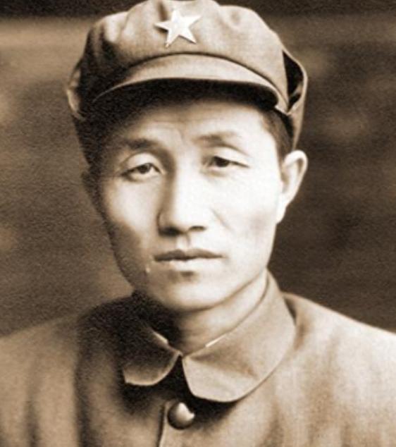 四野秘密入关途中，程子华未经批准决定打仗并赢得胜利，为何毛主席事后却批评他？1
