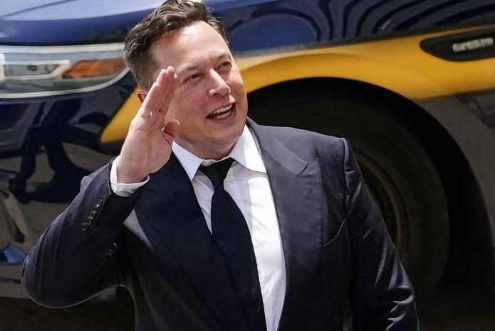 一夜圈走750亿美元，中国航天全年融资不到人家二十七分之一。说真的，SpaceX
