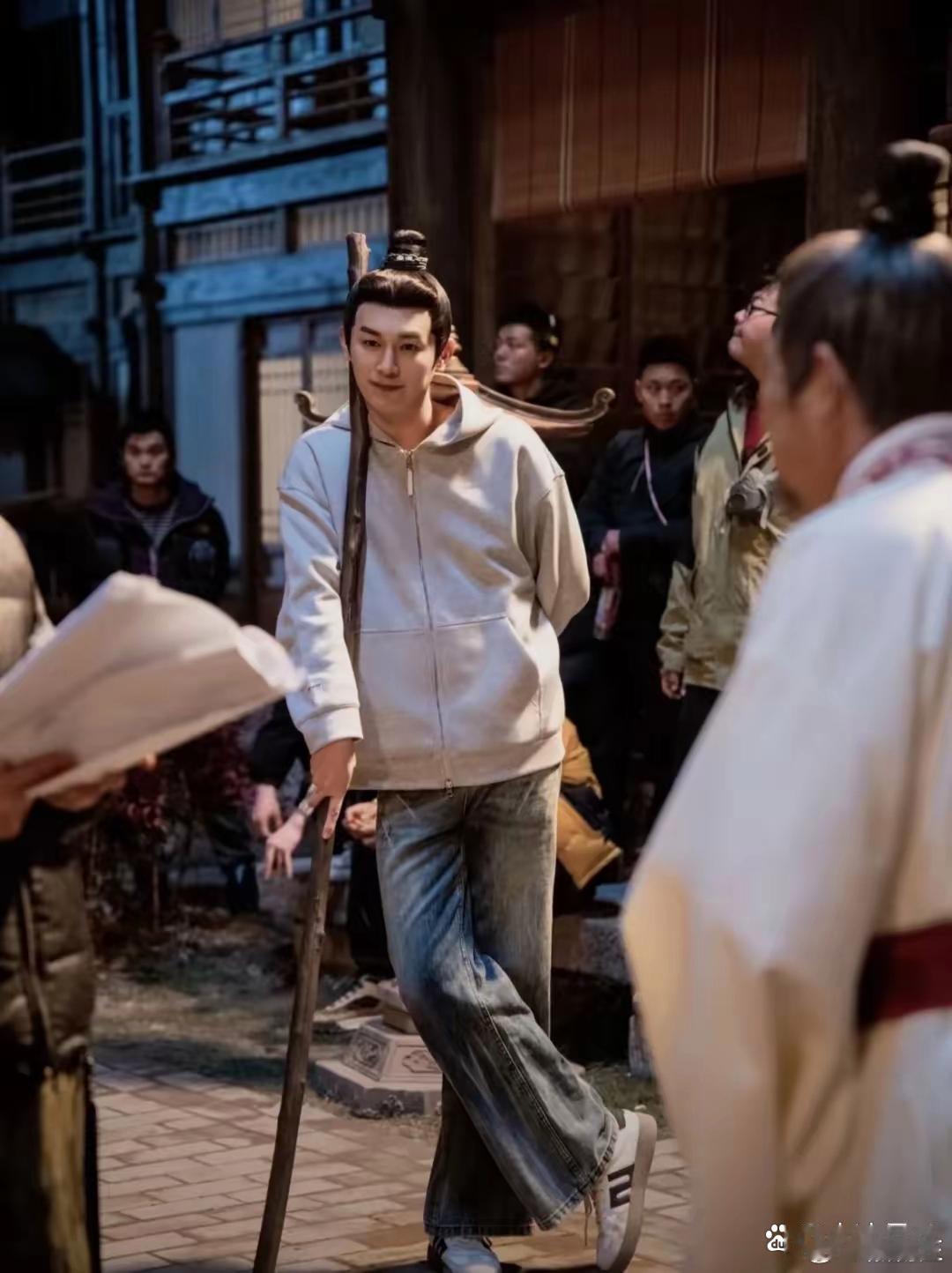 杨旭文居然是这么长一条。