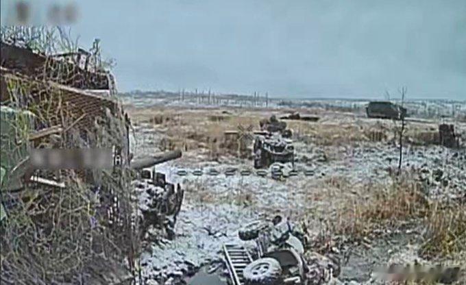 波克罗夫斯克，乌军称大递重要开始使用tank和重装来冲锋在长期使用小型步兵部队（