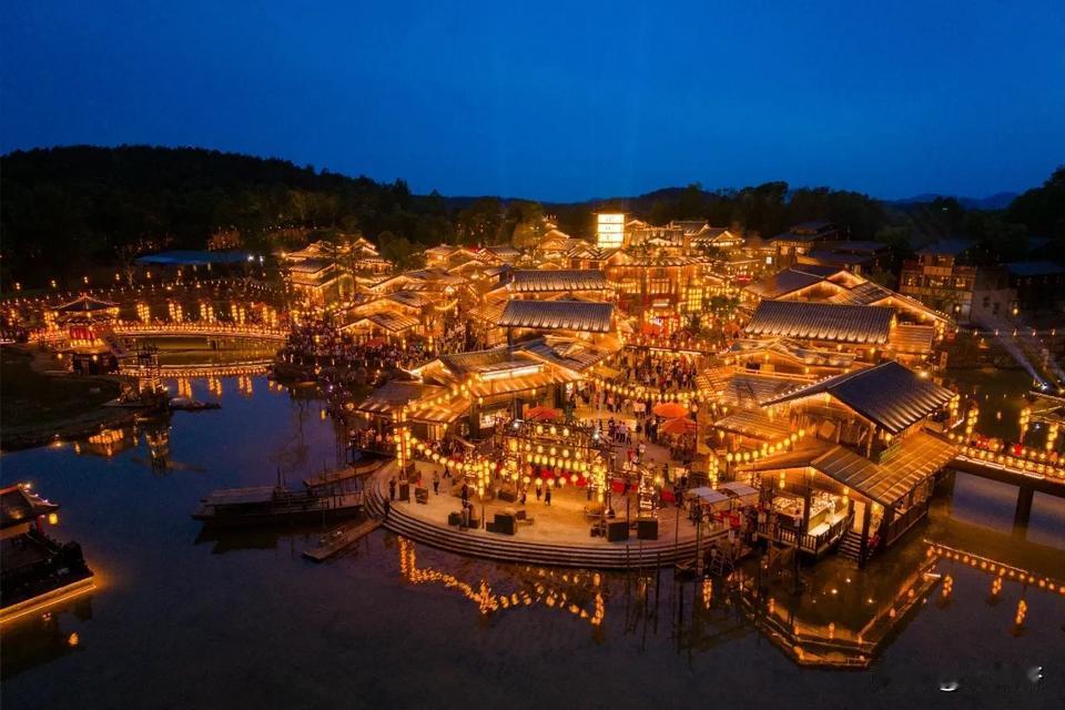 江夏里·武汉老码头文化美食街区今日正式开街迎客备受关注的江夏新晋文旅地标江夏